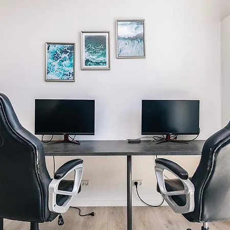 14 Person In Vaeggerlose-by Traum *